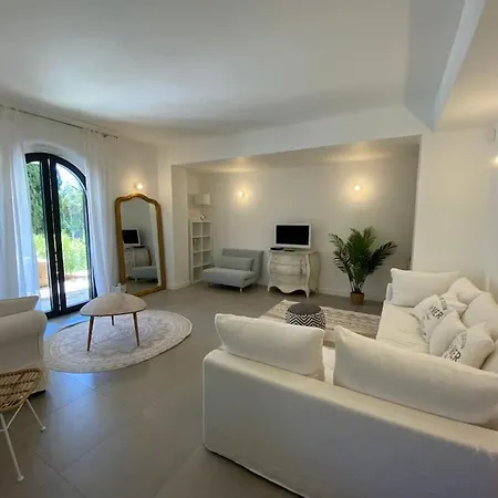 Jardin Boreals 3 Bed Luxury Appt Apartamento Grimaud