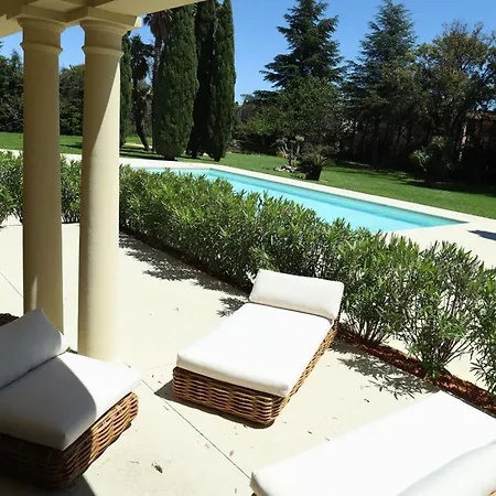 Jardin Boreals 3 Bed Luxury Appt شقة غريمو