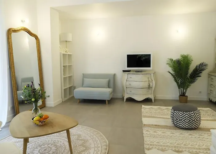 Jardin Boreals 3 Bed Luxury Appt *